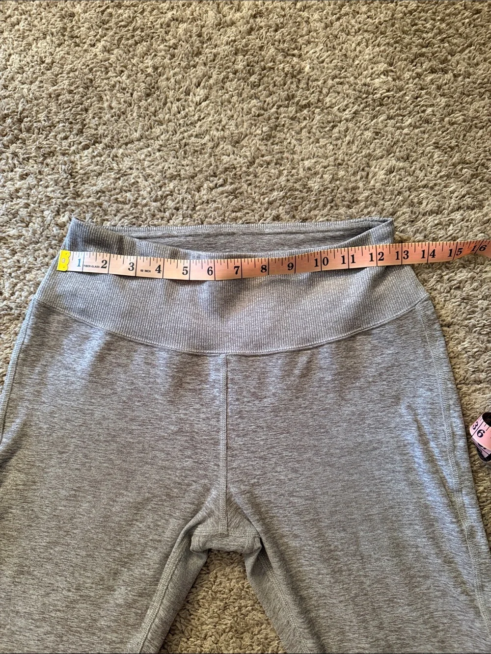 Alo leggings size L - Picture 3 of 10